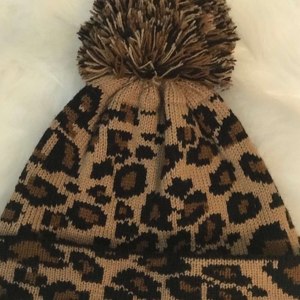 Leopard winter cap